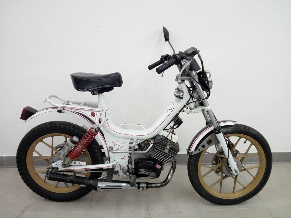 Oscar College Prototipo, 1977